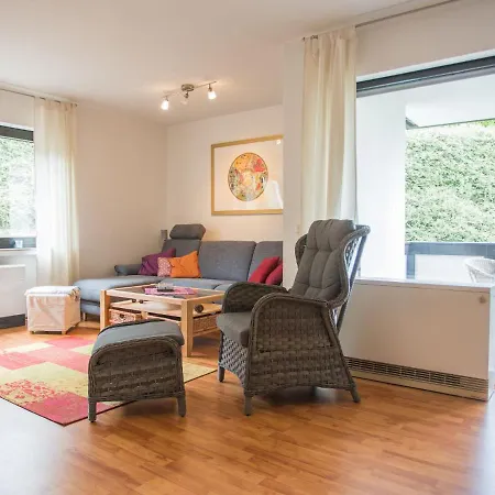 דירה Cosy, Fully Furnished And Modern Flat At The Edge Of The Forest *